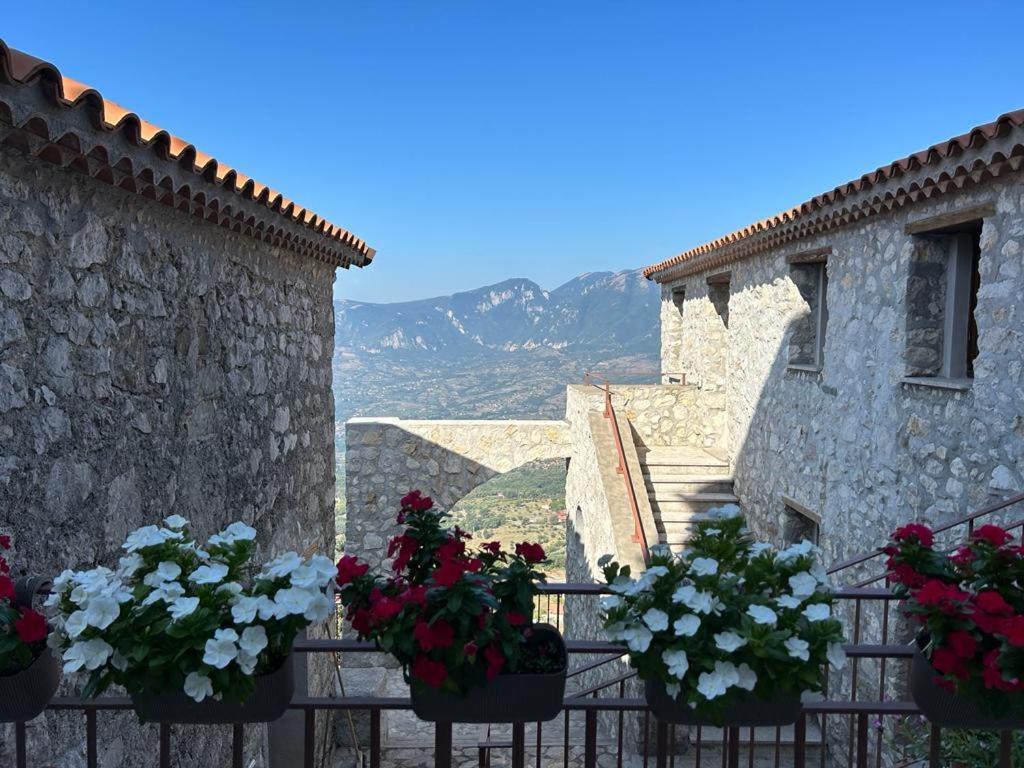 Il Borgo Dei Normanni Villa Colliano Exteriör bild